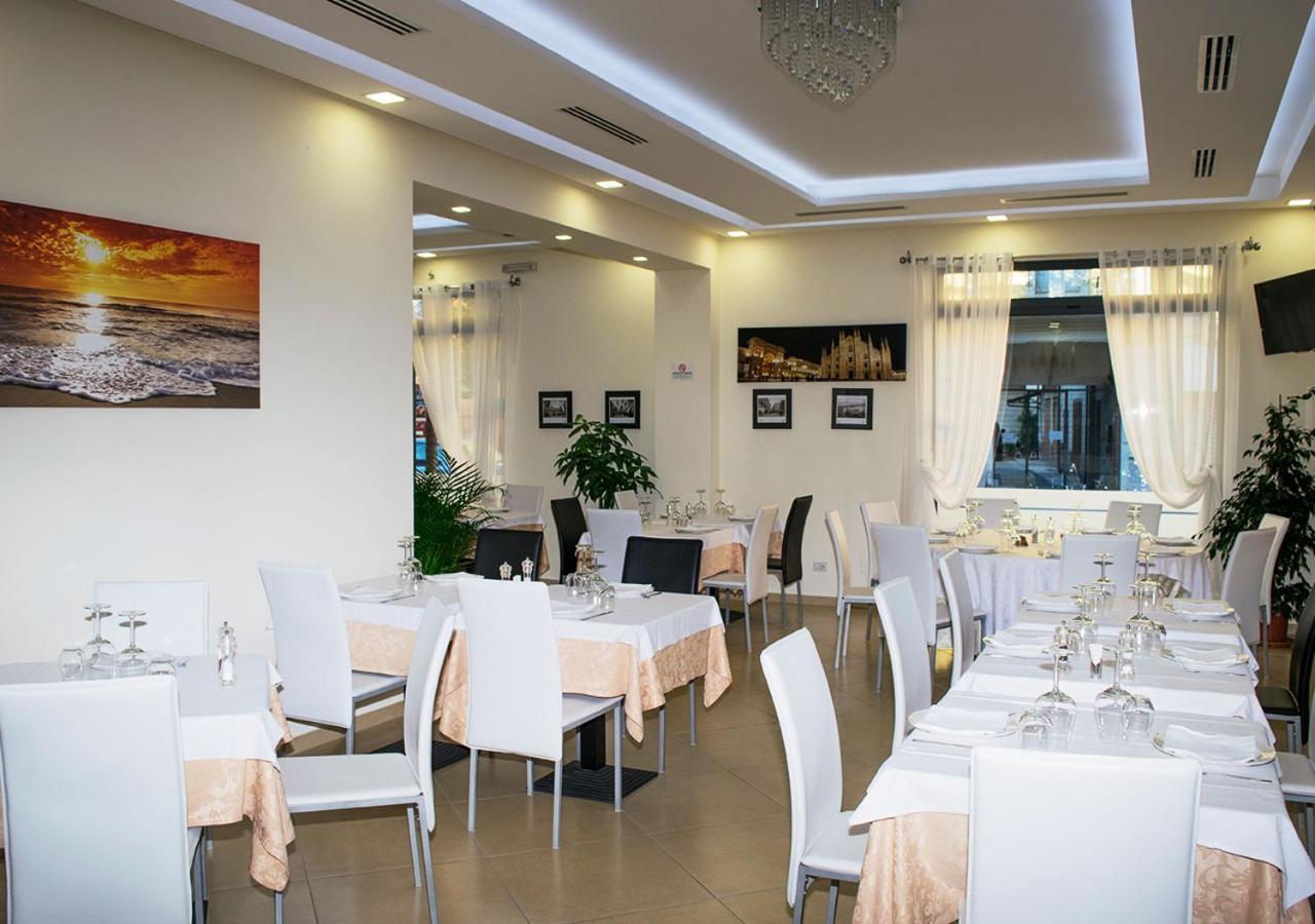 Cristal Rooms Piacenza Luaran gambar